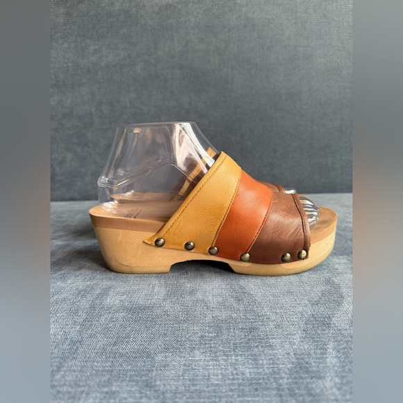 Earth Pine Tiga Platform Slip On Sandal Women’s SZ 6M Bat Brown Leather Neutral - Picture 1 of 13